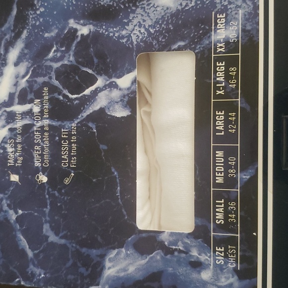 Men's XL White Set Of 4 V-Neck Cotton Tee-Shirt - Picture 4 of 5